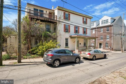 447 Dupont St, PHILADELPHIA, PA, 19128-3303 | Card Image