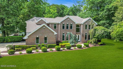 203 Stonehill Rd, Freehold, NJ, 07728-8517 | Card Image