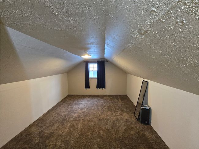 4013 Mcwhinney St, House other with 2 bedrooms, 2 bathrooms and 1 parking in Munhall PA | Image 12