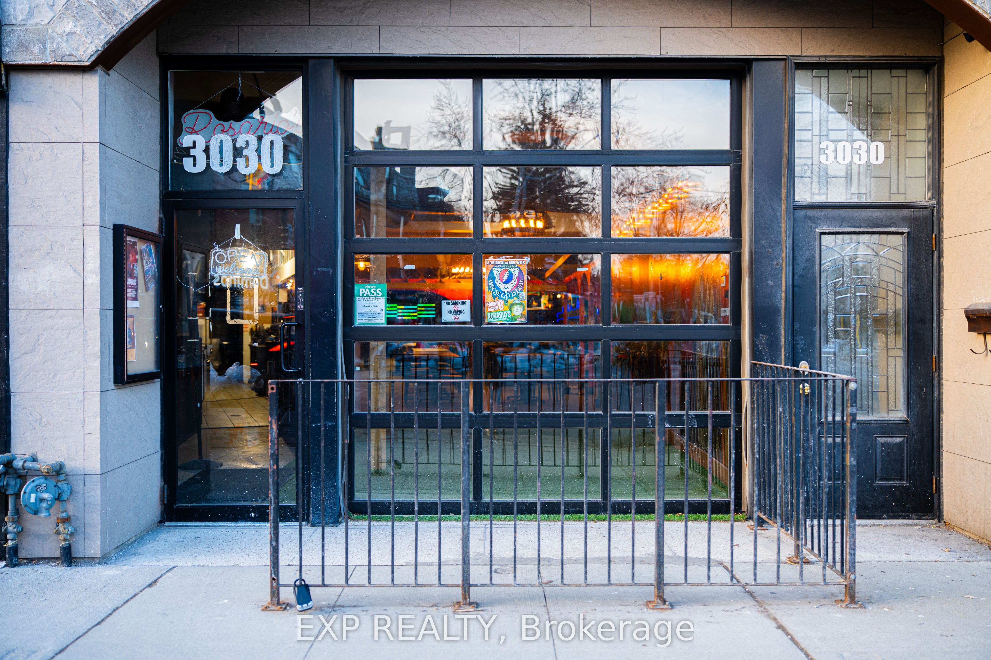 Commercial Sale in Toronto W02 3