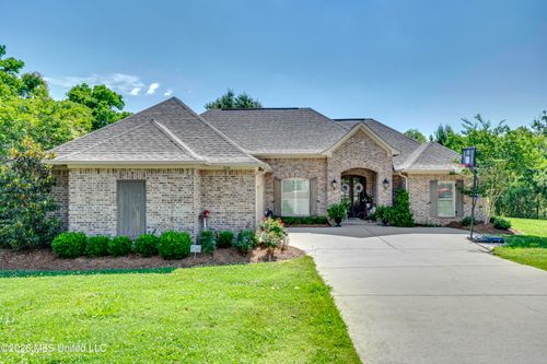 518 Devereaux Dr, Brandon, MS, 39042-6508 | Card Image