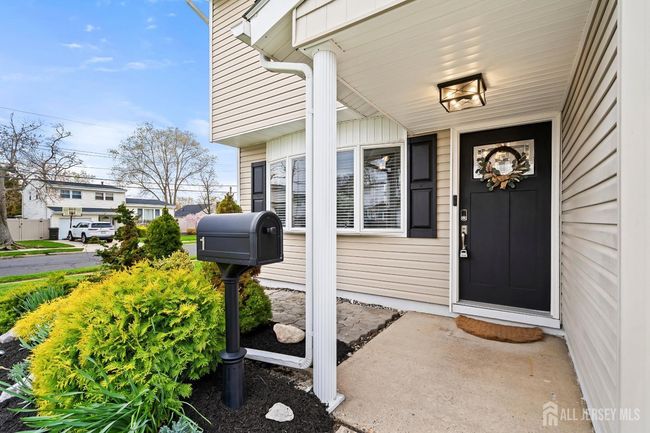 1 York St, House other with 3 bedrooms, 2 bathrooms and null parking in Old Bridge NJ | Image 4