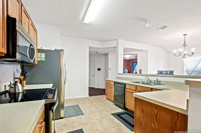 3438 Kodiak Diamond, House other with 3 bedrooms, 2 bathrooms and null parking in San Antonio TX | Image 5