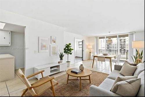 apt-802-18071 Biscayne Blvd, Aventura, FL, 33160-5229 | Card Image