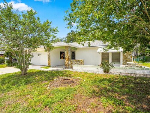 11121 Rollingwood Dr, PORT RICHEY, FL, 34668-2330 | Card Image