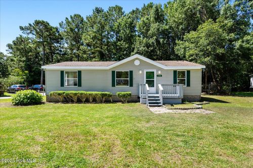 190 Bellhammon Forest Dr, Rocky Point, NC, 28457-7532 | Card Image