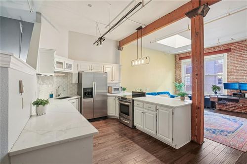509-308 8th St, Kansas City, MO, 64105-1587 | Card Image
