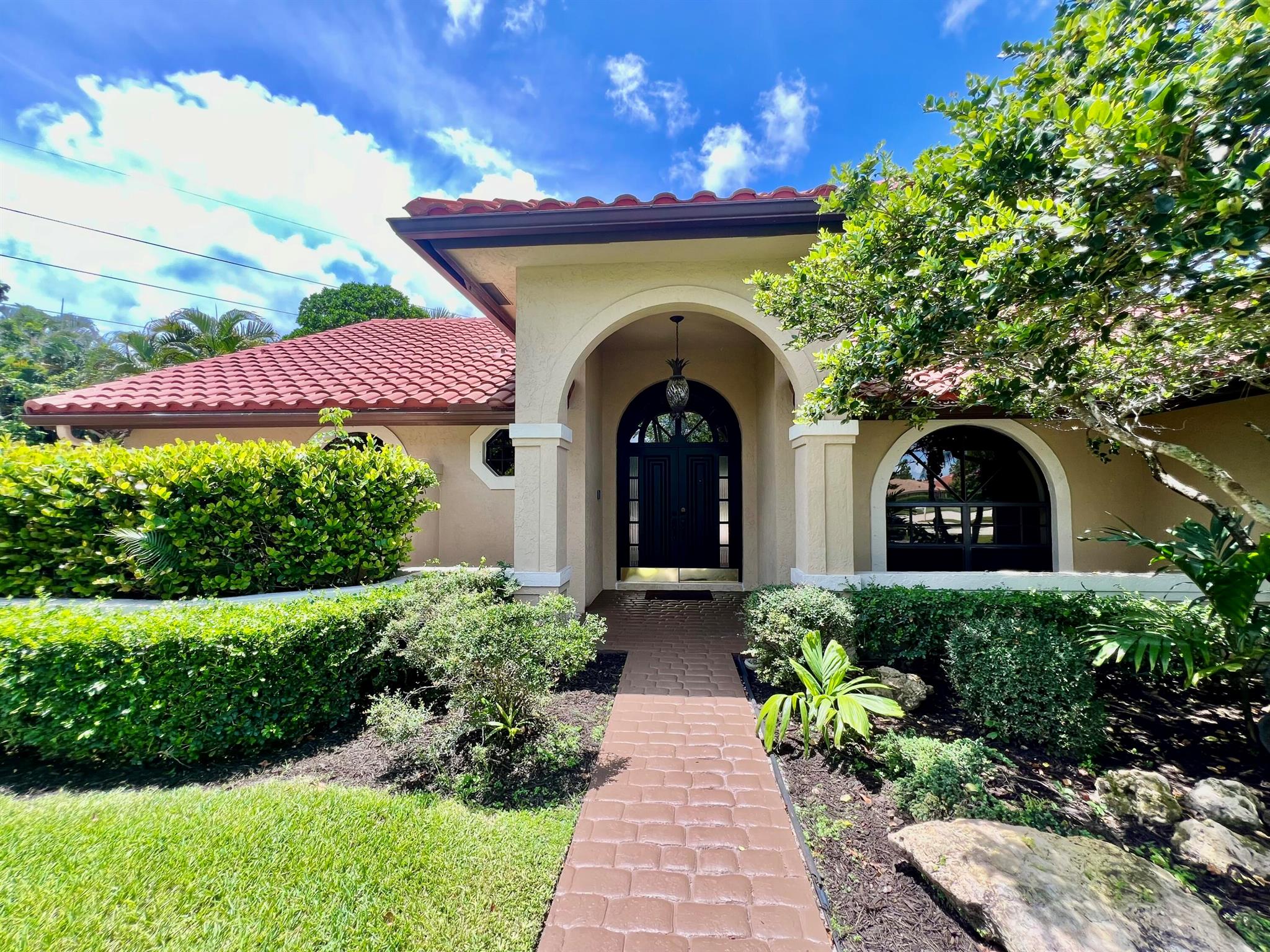 Greenbrier Ct, Lake Worth, FL 33462