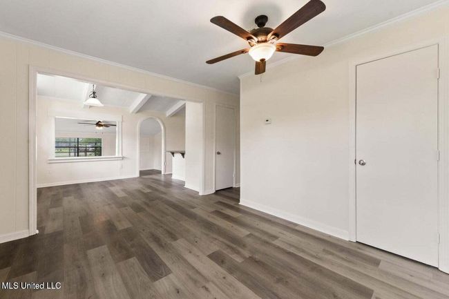 living area2 | Image 4