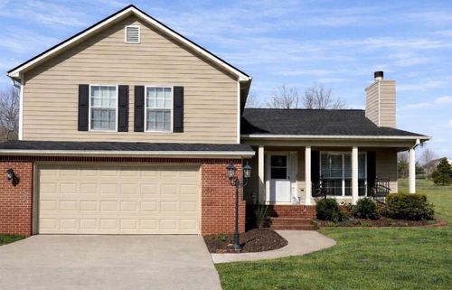 5472 Riverchase Dr, Flowery Branch, GA, 30542-5165 | Card Image