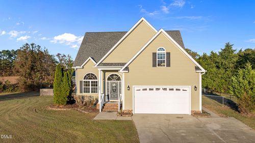 103 Glendale Pl, Pikeville, NC, 27863-9637 | Card Image