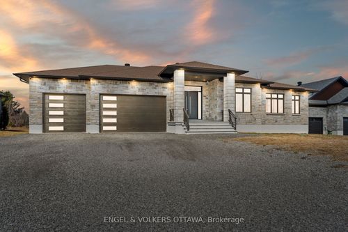 385 Shoreway Dr, Greely, ON, K4P0G2 | Card Image