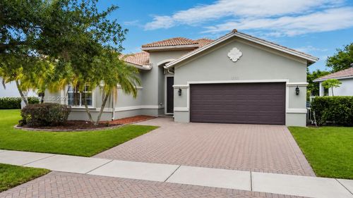 19301 Seneca Ave, Weston, FL, 33332-2440 | Card Image