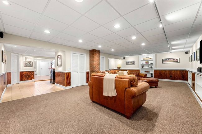 24 Lakeview Ave, House other with 4 bedrooms, 4 bathrooms and 6 parking in Danvers MA | Image 24