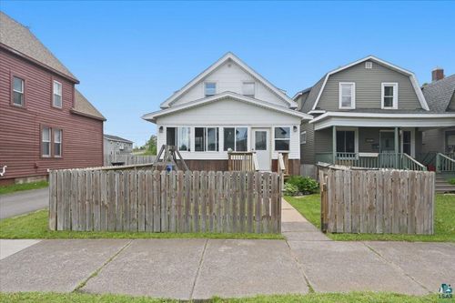 2019 Banks Ave, Superior, WI, 54880-2519 | Card Image