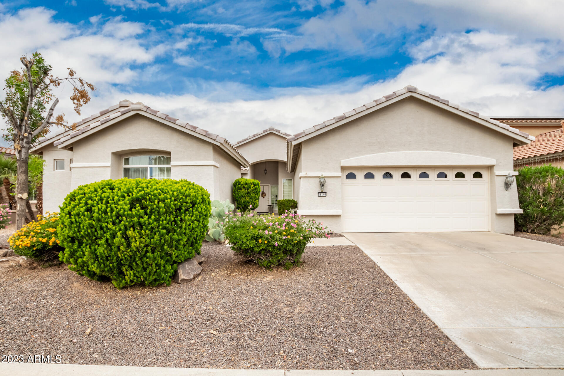 16146 W Piccadilly Road, For Sale in Goodyear Zoocasa