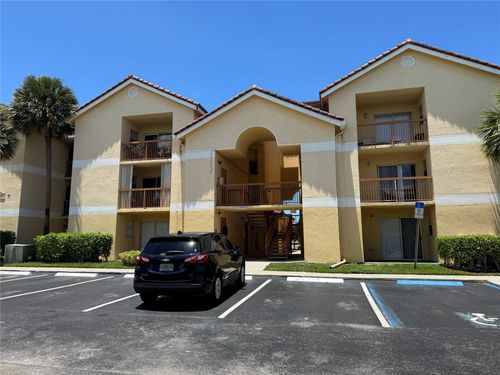 7680 Westwood Dr, Tamarac, FL, 33321-2353 | Card Image