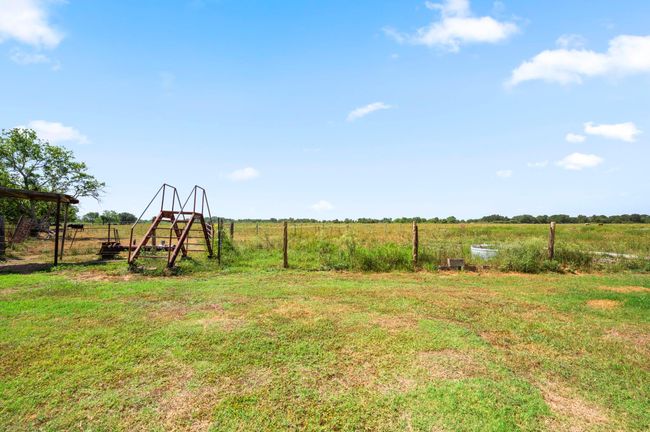 9919 Bohacek Rd, Home with 3 bedrooms, 2 bathrooms and 4 parking in Beasley TX | Image 16
