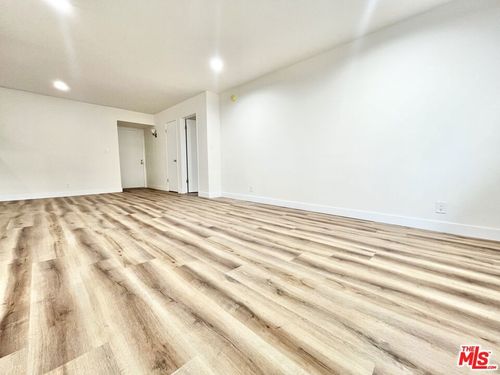 1784 N Sycamore Ave, Los Angeles, CA, 90028 | Card Image