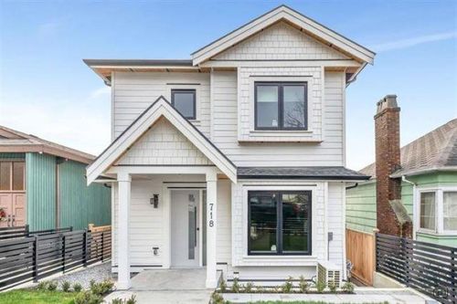 718 E 62nd Ave, Vancouver, BC, V5X2G5 | Card Image
