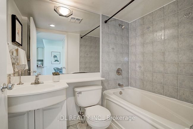 711 - 600 Queens Quay W, Condo with 1 bedrooms, 1 bathrooms and null parking in Toronto ON | Image 24