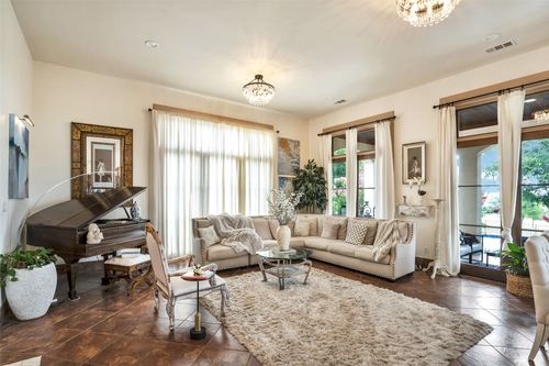 601 Strada Luca, Florence, TX, 76527-4198 | Card Image