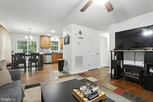 11518 Wilderness Park Dr, SPOTSYLVANIA, VA, 22551-8335 | Card Image