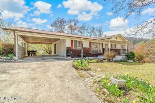 201 Adcock Hollow Rd, Harriman, TN, 37748-3678 | Card Image