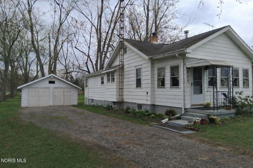 822 Culley Rd, Holland, OH, 43528-8474 | Card Image