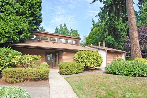 apt-j302-12904 126th Ct Ne, Kirkland, WA, 98034-3275 | Card Image