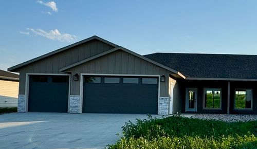 601 Mill Pond Rd, Rock Rapids, IA, 51246-2040 | Card Image