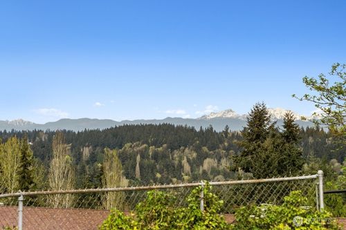 c102-1706 Ne 179th St, Shoreline, WA, 98155-3960 | Card Image