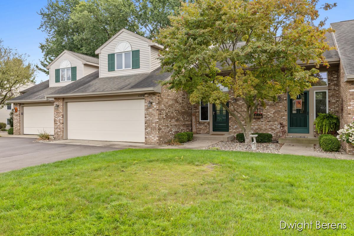 Gleneagle Trl, Hudsonville, MI 49426