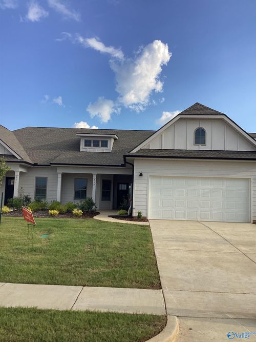 229 Paca Ln, Huntsville, AL, 35811-8172 | Card Image