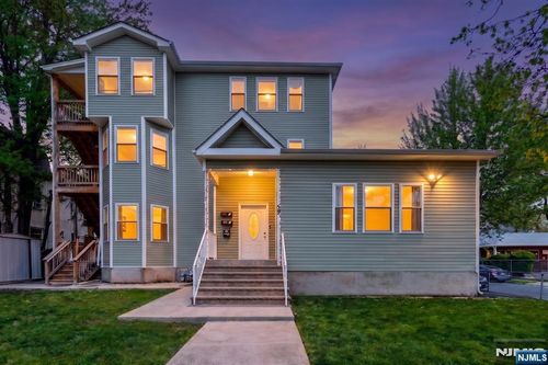 58 Park Ave, East Orange, NJ, 07017-5625 | Card Image