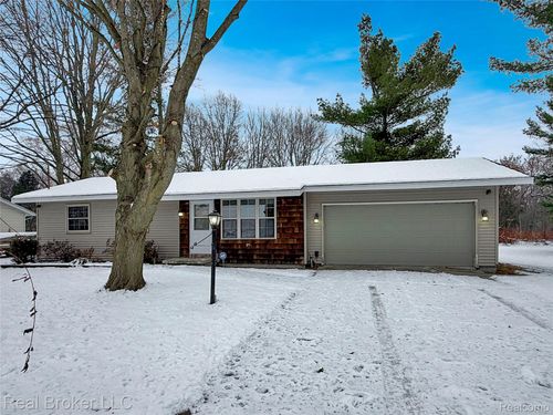 5611 Miriam Dr, Saginaw, MI, 48601-9313 | Card Image