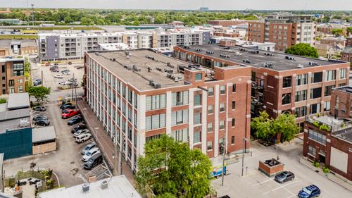 apt-26-624 E Walnut St, Indianapolis, IN, 46204-1657 | Card Image