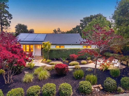 31 Crestview Dr, Orinda, CA, 94563-3919 | Card Image