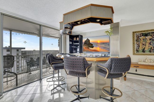 APT-1501 - 1505 N Riverside Dr, Condo with 3 bedrooms, 3 bathrooms and null parking in Pompano Beach FL | Image 9