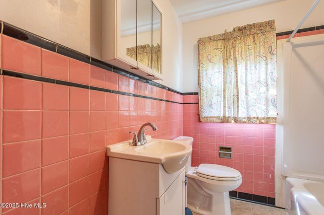 Full bath | Image 17