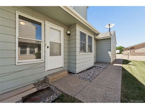 123 E 42nd St, Loveland, CO, 80538-2351 | Card Image