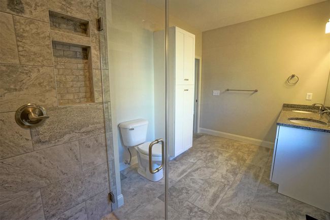 Upgraded tile shower | Image 21