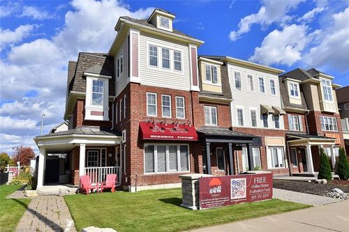 3185 Walkers Line, Burlington, ON, L7M0E1 | Card Image