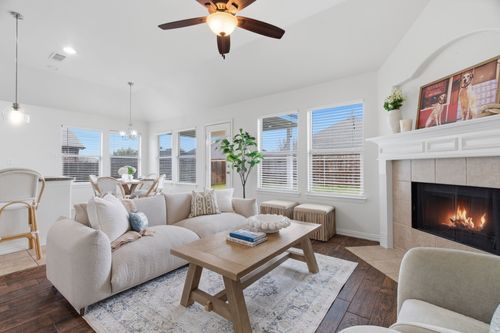 207 Old Spanish Trl, Waxahachie, TX, 75167-4834 | Card Image