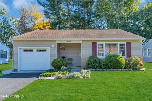 61 Northumberland Dr, Toms River, NJ, 08757-4731 | Card Image