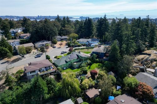 1189 Highrock Pl, Esquimalt, BC, V9A4W1 | Card Image
