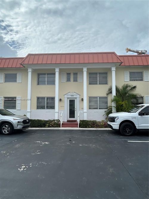 apt-7-1060 92nd St, Bay Harbor Islands, FL, 33154-2752 | Card Image