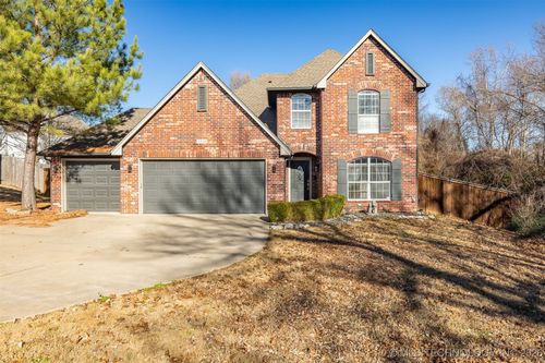 1900 W El Paso St, Broken Arrow, OK, 74012-2423 | Card Image