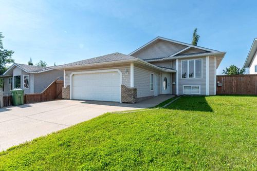 6601 39 St, Lloydminster, AB, T9V2Y3 | Card Image
