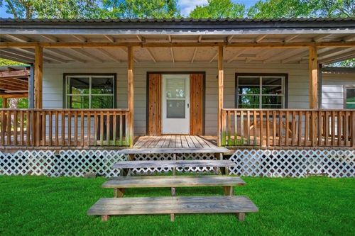 450 Dove Creek Dr, Coldspring, TX, 77331-9170 | Card Image